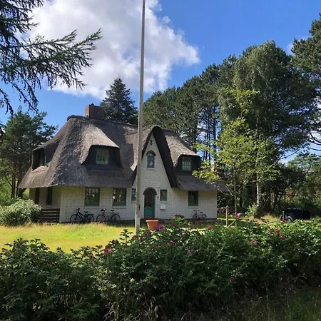 Holiday home Haus-seemoewe